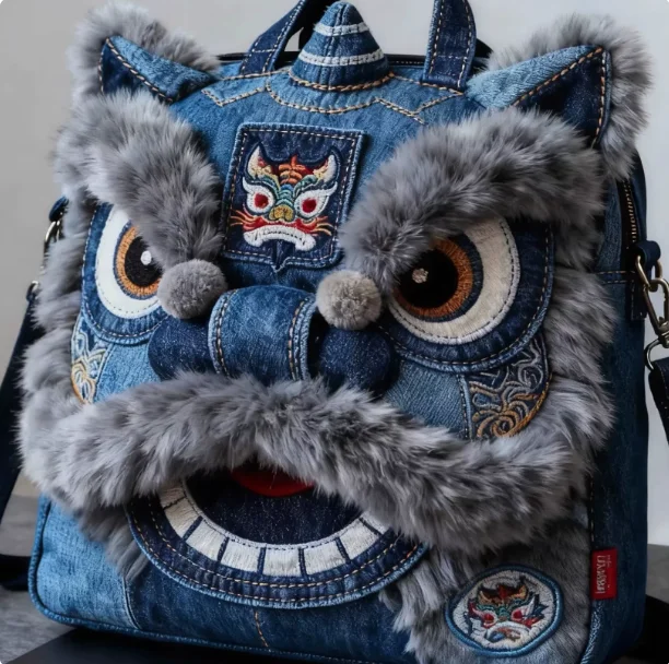 Original new Huaxia limited national style lion dance backpack high value niche design Guochao messenger bag