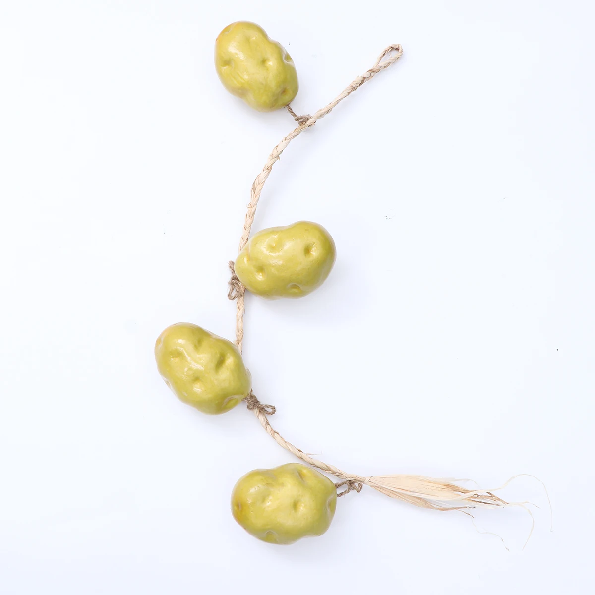 

Artificial Potato String Simulation Potatoes Hanging Decor Fake Vegetable Garland Premium Foam Non Toxic Realistic Home Party