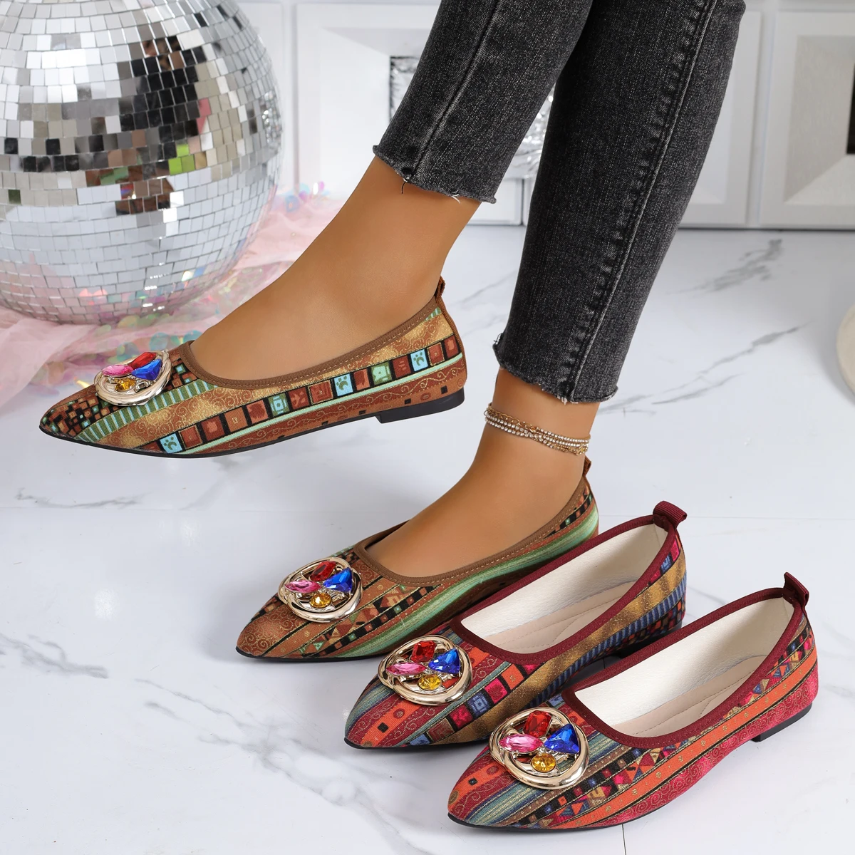 Women's Roman-style Casual Flat Shoes Spring and Autumn 2025 New Diamond-encrusted Decorative High-quality Fashion Low-top Shoes