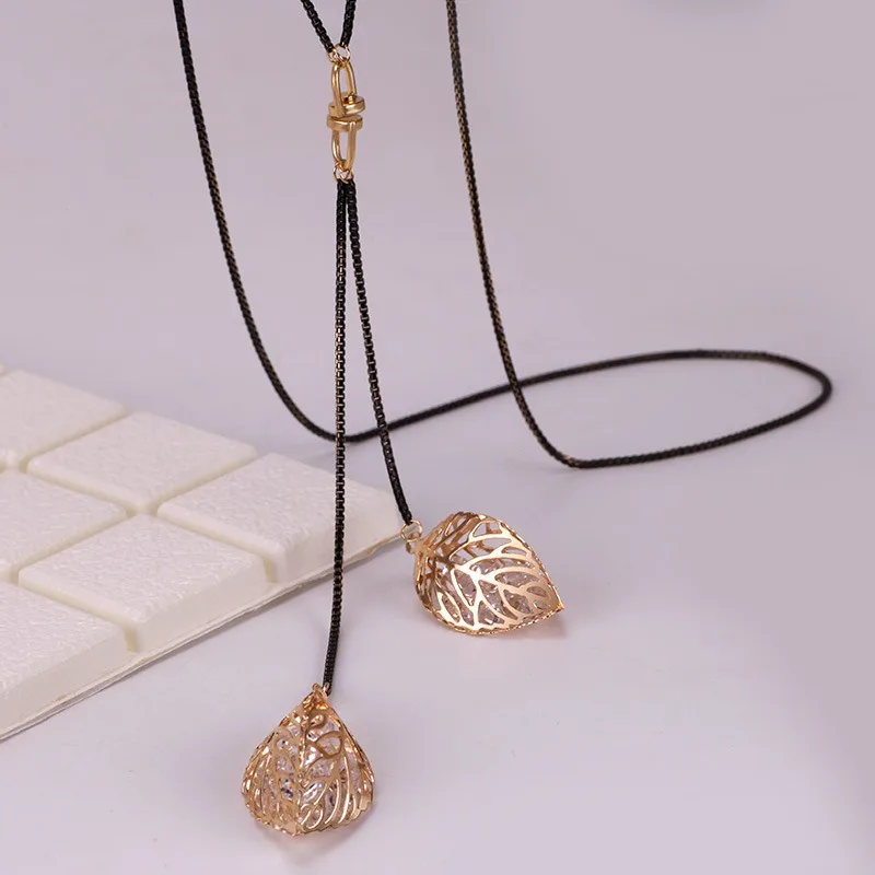 قلادة كريستال متعددة الاستخدامات بشرابة مزدوجة الورقة لخريف وشتاء طويل، قلادة سترة على شكل سلسلة من أوراق الشجر