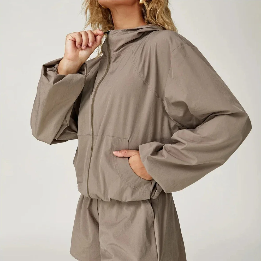 Sports Long sleeved Women Tops Outdoor Running Gym Fitness Yoga Shirt Hooded Zipper UV Resistant Sunscreen Jacket Workout Jacket