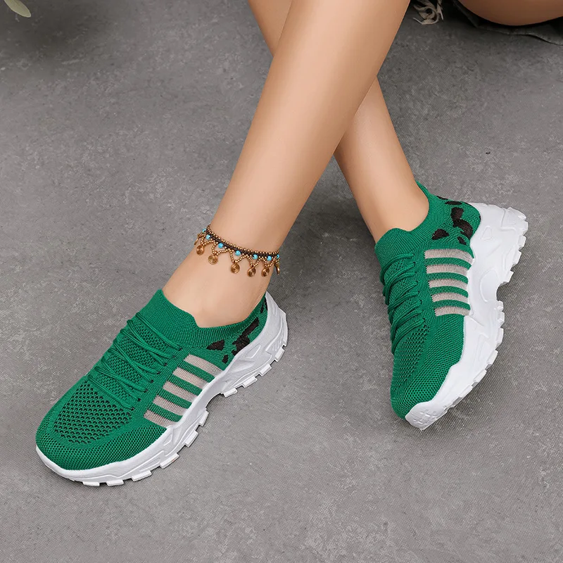 أحذية كاجوال شبكية صيفية قابلة للتنفس سهلة الارتداء أحذية رياضية خفيفة الوزن للنساء بأربطة أحذية مشي مريحة على الموضة #2