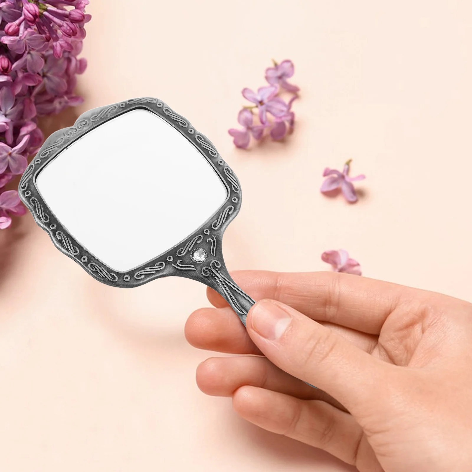 

Retro Handheld Vintage Style Portable Compact Mirror For Travel Makeup Touch-Ups Durable Metal Frame Mini Mirror With Handle For