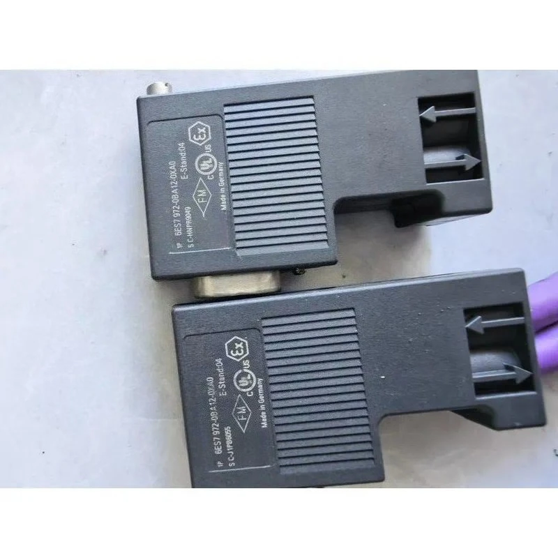 second-hand: DP Connector Suitable for 6ES7 972-0BA12-0XA0