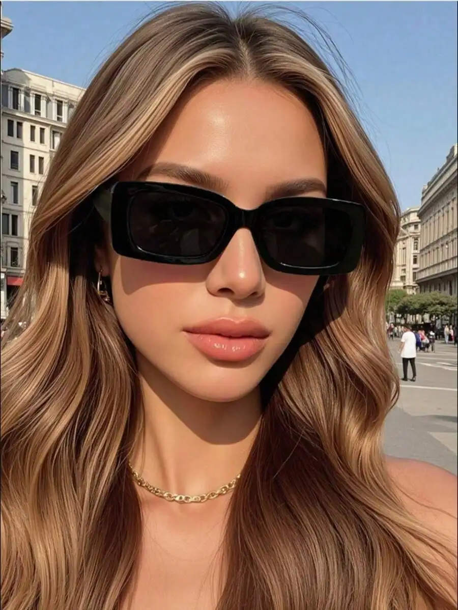 Unisex Square Frame…