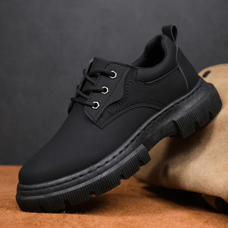 Zapatos de cuero de estilo británico para hombre, zapatillas de trabajo cómodas para jóvenes, versátiles, informales, a la moda, gran oferta, novedad de 2024