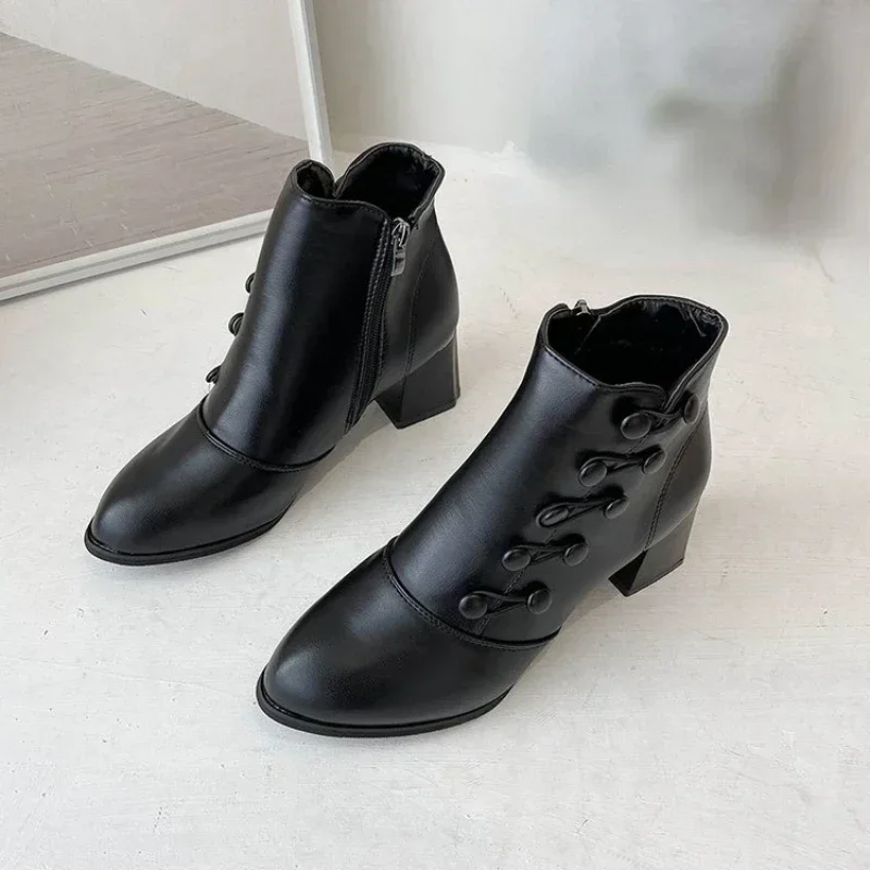 2024 Thick Heel Short Boots Women Autumn/winter New Double Row Button Single Boots Mid-heel Short Tube  Boots Womes Boots