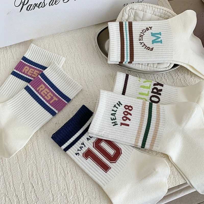 

5 Pairs Autumn and Winter Striped Socks Woman White Mid Tube Women's Cotton Socks Sports Style White Long Socks Set High Quality