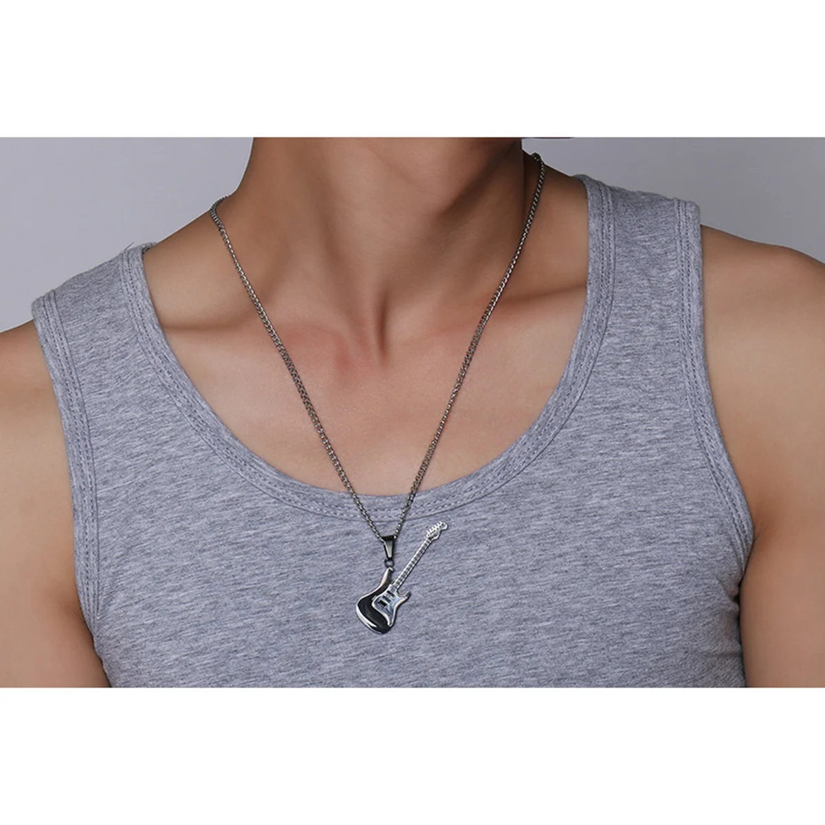 

Guitar Shaped Pendant Men'S Stainless Steel Necklace Gold Tone Diamond Studded Smooth Matching Sweater Chain