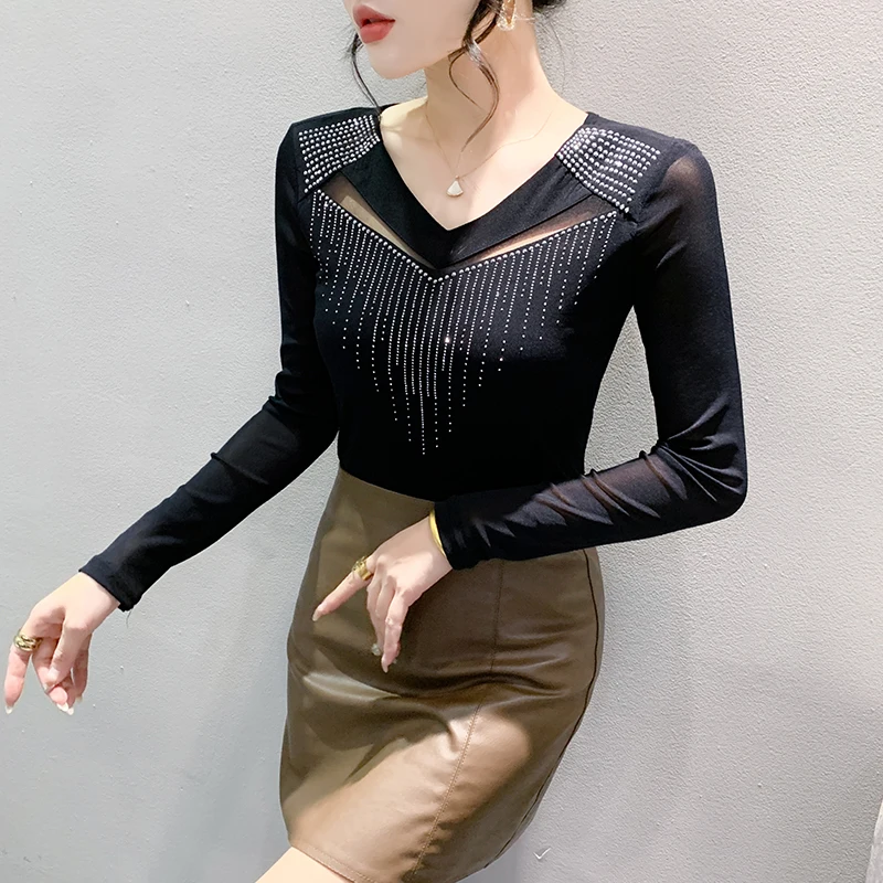European,Clothes,T-Shirt,Chic,Sexy,V-Neck,Shiny,Diamonds,Patchwork,Hollow out,Women,Tops,Long Sleeve,Drilling,Tees,New,6909003