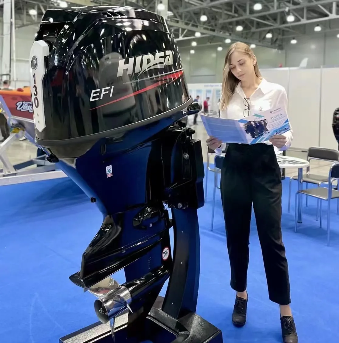 High-Efficiency HIDEA 130HP 4-Stroke Outboard Engine Electric Start Tiller Remote Control Ideal for Fishing Relaxing on Water