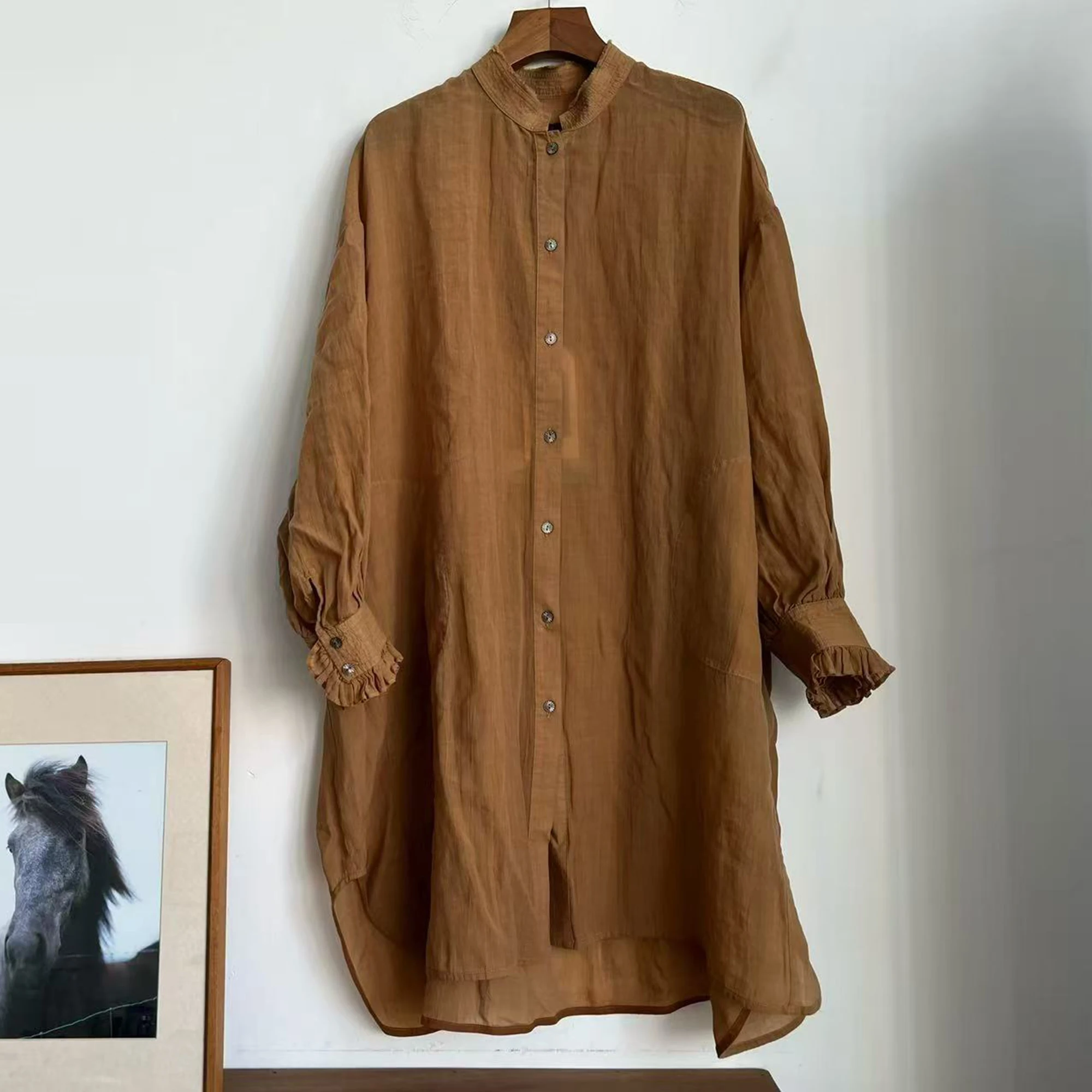 

Шелково-льняная миди-рубашка от PengPeng Home: свободный крой, длинный рукав, на пуговицах, однотонная, для повседневной носки, в художественном стиле