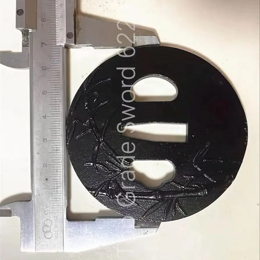 Очень красивая черная стальная цуба (защита для рукояти) из железа для настоящих японских самурайских катан, аксессуар для клинков, новинка