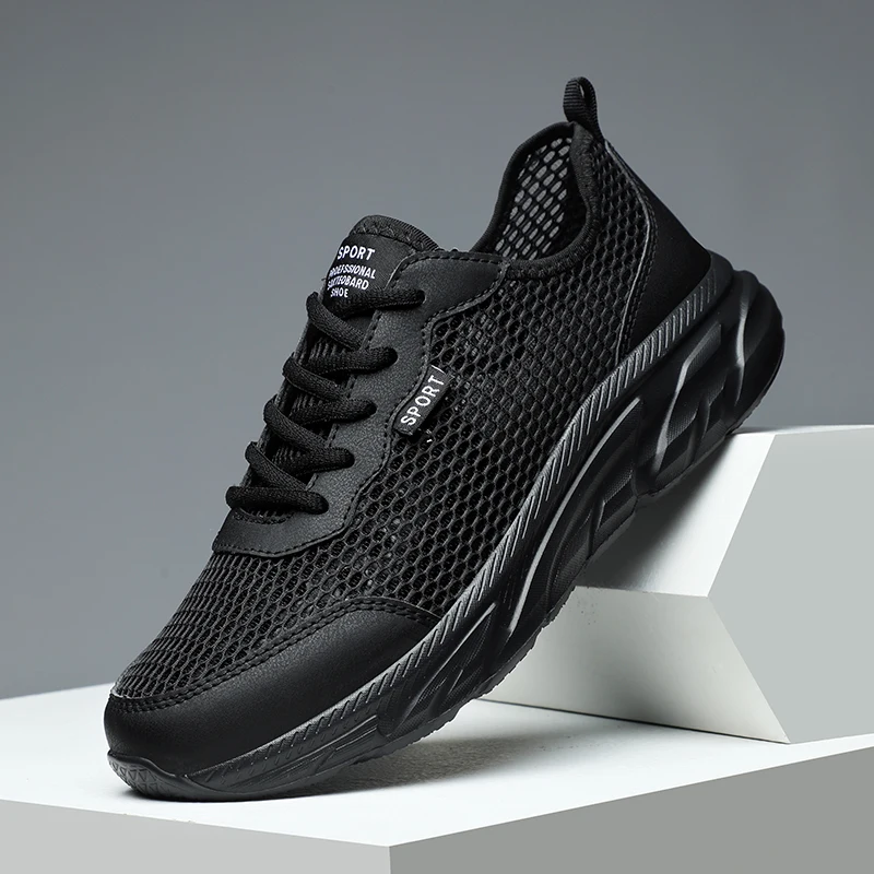 

Men's Breathable Running Shoes Summer Lightweight Mesh up Sneakers Thin Design Sporty Casual Black Color Flat Heel round Toe