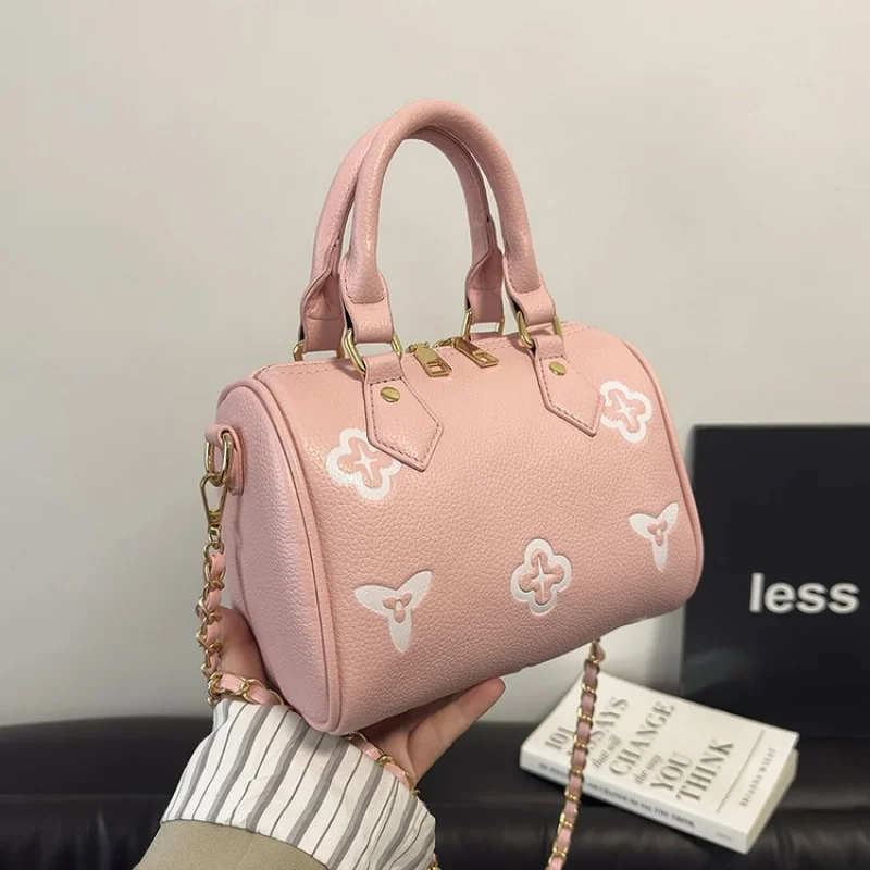 

Luxury Leather Classic Designer Paris Inspired Crossbody Bag For Women With Large Capacity Solid Color Minimalist