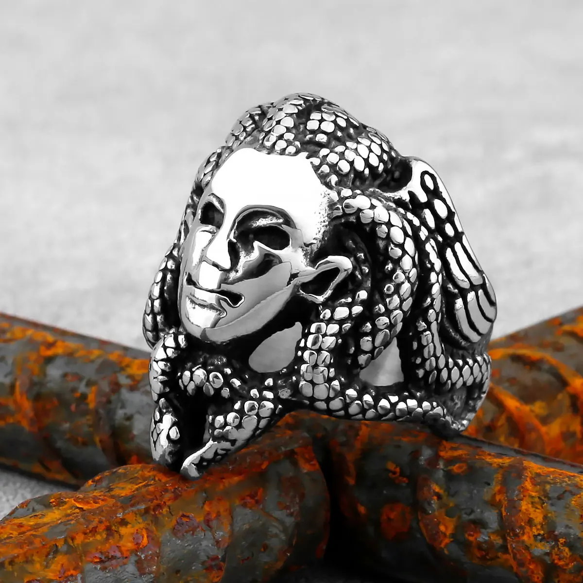 Vintage Medusa Ring Horror Venomous Snake Hair Gorgon Ring Cool Stainless Steel Punk Biker Greek Mythology Jewelry Wholesale