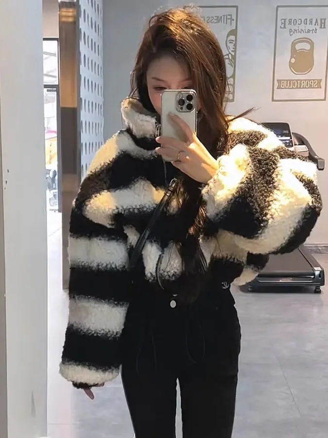 

Faionable ort Stand Collar Particle Fce Lambskin Immitation Thiened Cotton Jaet Женское зимнее корейское свободное пальто