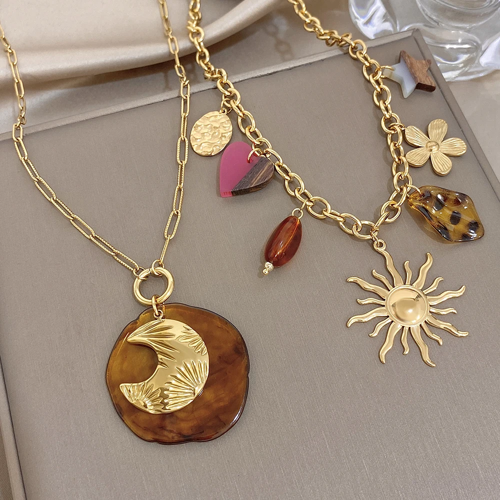 Klassische Sonnenblumen-Fünfzackiger-Stern-Mehrfachanhänger-Halskette Retro Herz-Mond-Perlen-Design Damen-Schlüsselbeinkette Geschenk-Schmuck