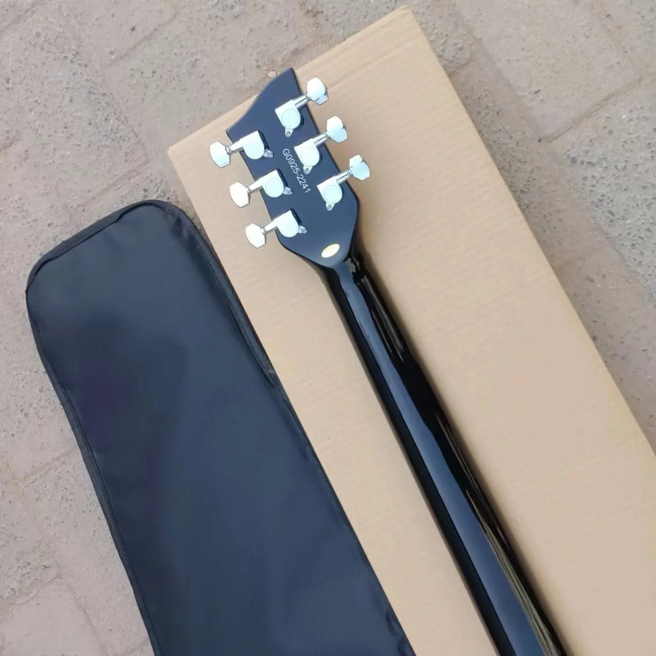 Black Mini Electric Guitar with Bag, High Quality, 6 Strings, Left Hand, Solid Basswood Body, Easy Taking, Travel, 34 in