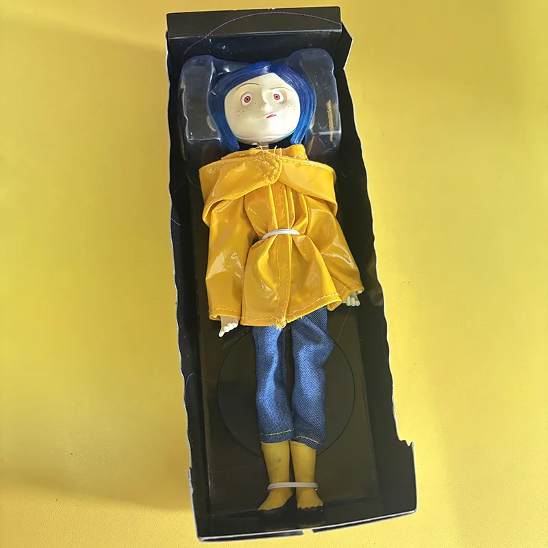 NECA Coraline Action Figure With Yellow Raincoat Toy Doll Gift For Christmas Children Birthday Gift Decoration 18CM