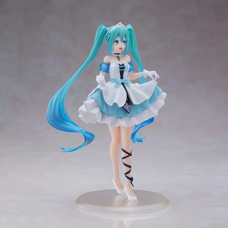 Original Taito Anime Figure Hatsune Miku Cinderella Wonderland Figua 20cm Pvc Action Figure Collection Model Toy For Kids Gift