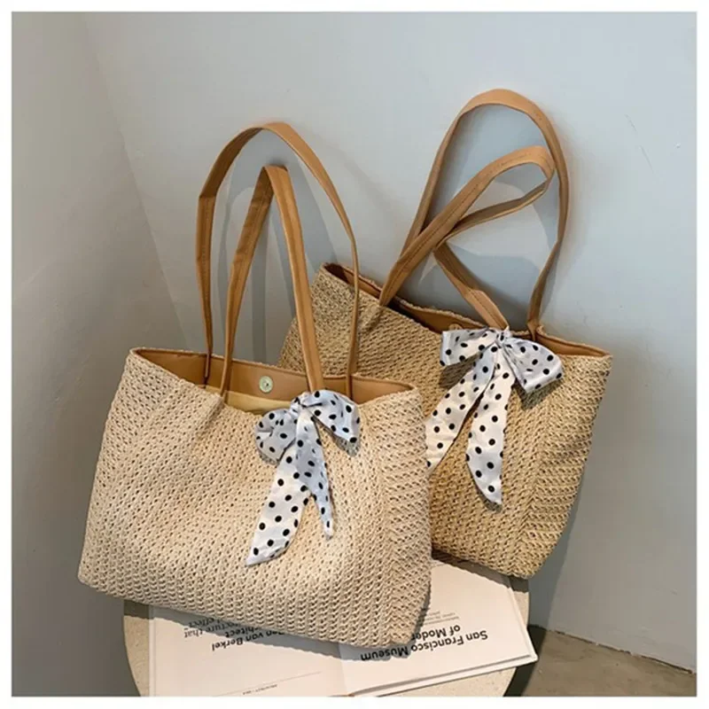 2024 Women Bag Rattan Wicker Straw Woven Crossbody Beach Bags Basket Gift Bohemia Bag Handbags Ladies Small Fresh Shoulder Bags