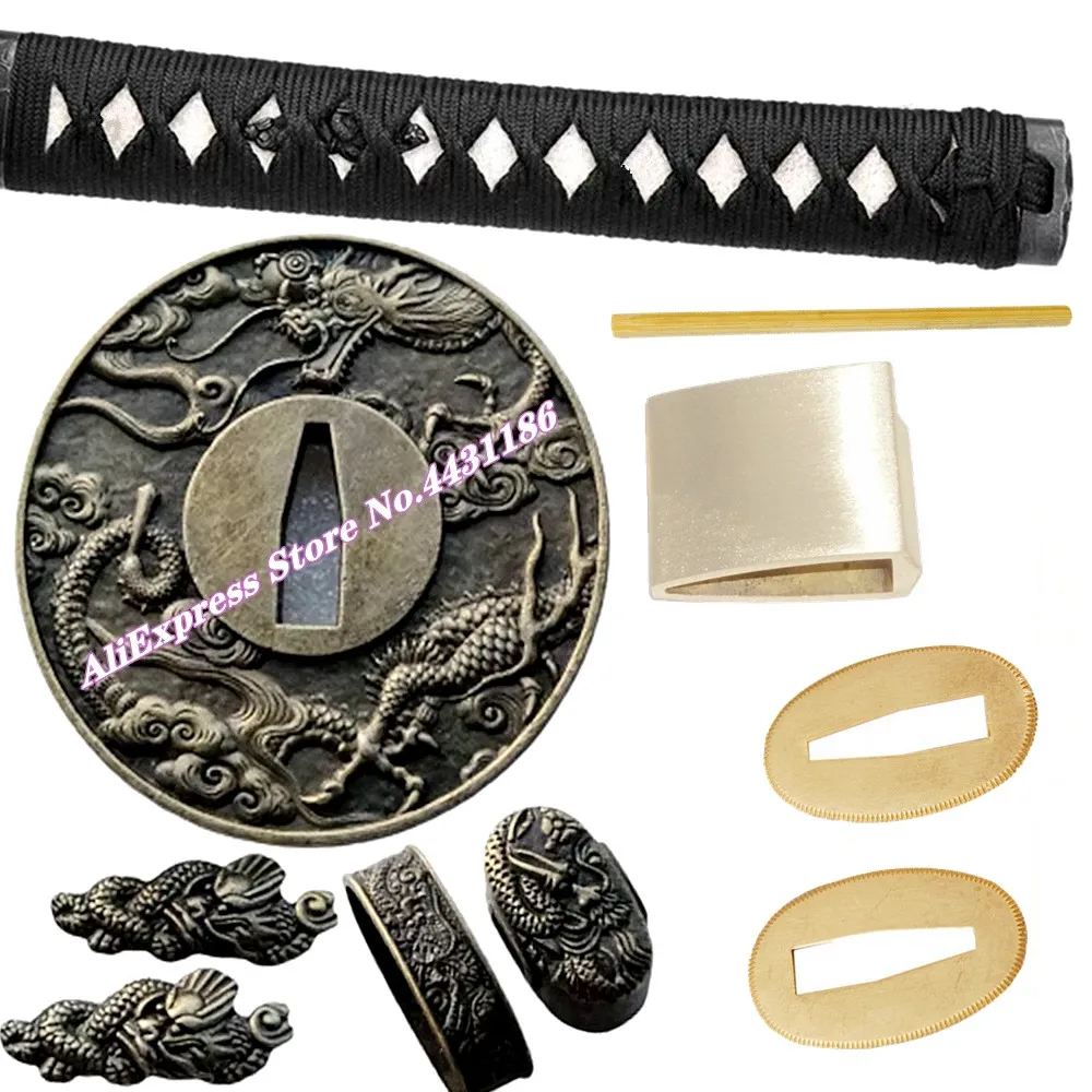 Um conjunto de guarda de espada japonesa com tema de dragão para katana wakizashi liga tsuba menuki fuchi kashira alça habaki seppa acessórios de metal