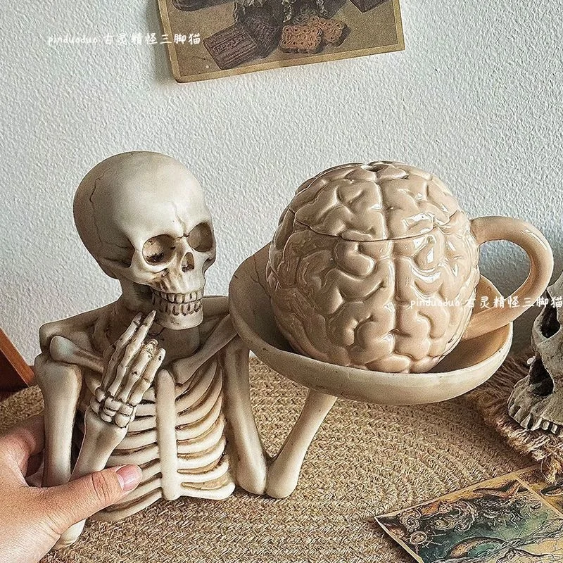 

Керамическая кружка ужасов с человеческим мозгом и цветком, невероятная уродливая кофейная чашка, подарок для розыгрыша на Хэллоуин, день рождения