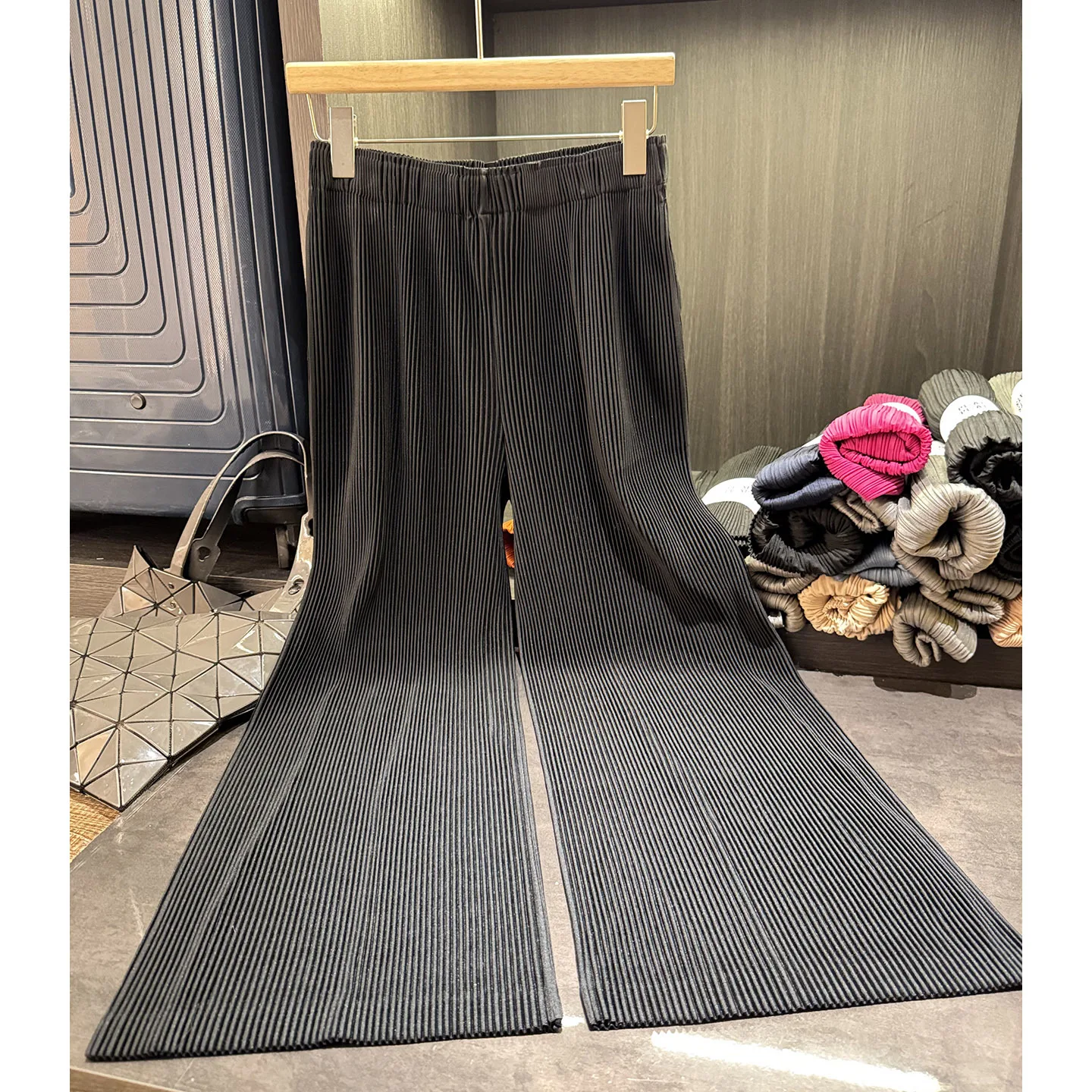 Miyake Pleated 2025 Pants for Women's Autumn New Style, Loose High Waisted Straight Leg Pants, Casual Wide Leg Commuting Style