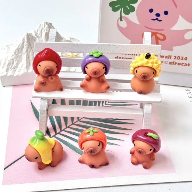 

6PCS/Set New Anime Cute Fruit Capybara Dolls Car Resin Ornaments Desktop Home Decoration Dollhouse Props Toy Accessories Gifts