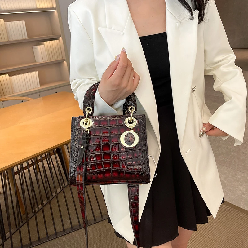 

Элегантная минималистичная уникальная сумка через плечо для женщин, винтажная кожаная однотонная модная сумка большой вместимости