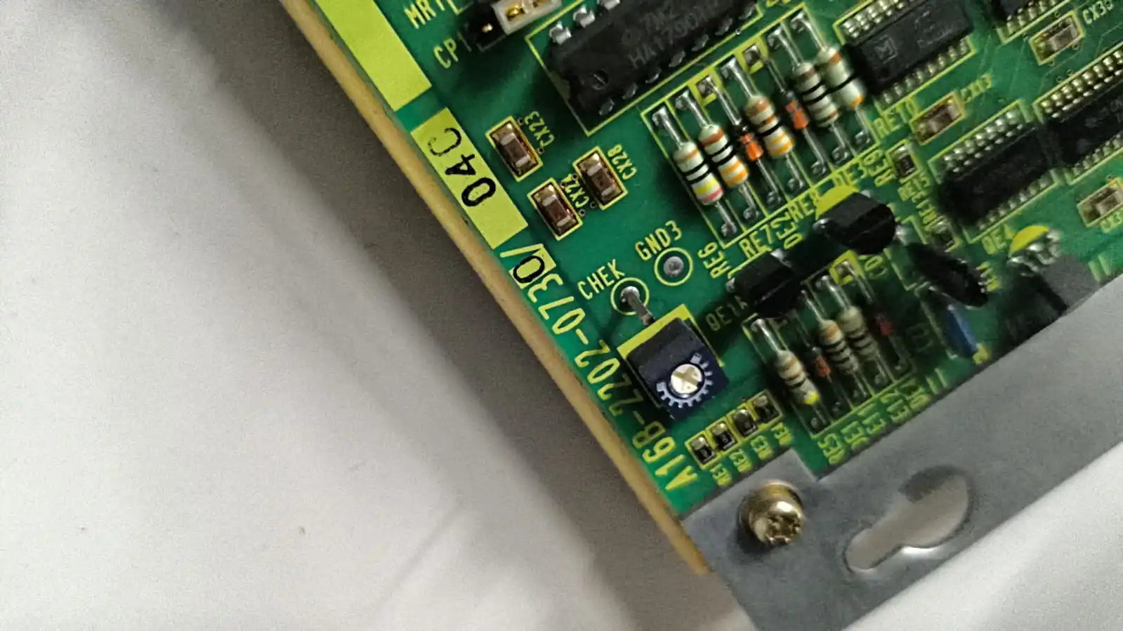 

Плата Fanuc A16B-2202-0730 для систем ЧПУ, б/у, протестирована, в хорошем состоянии