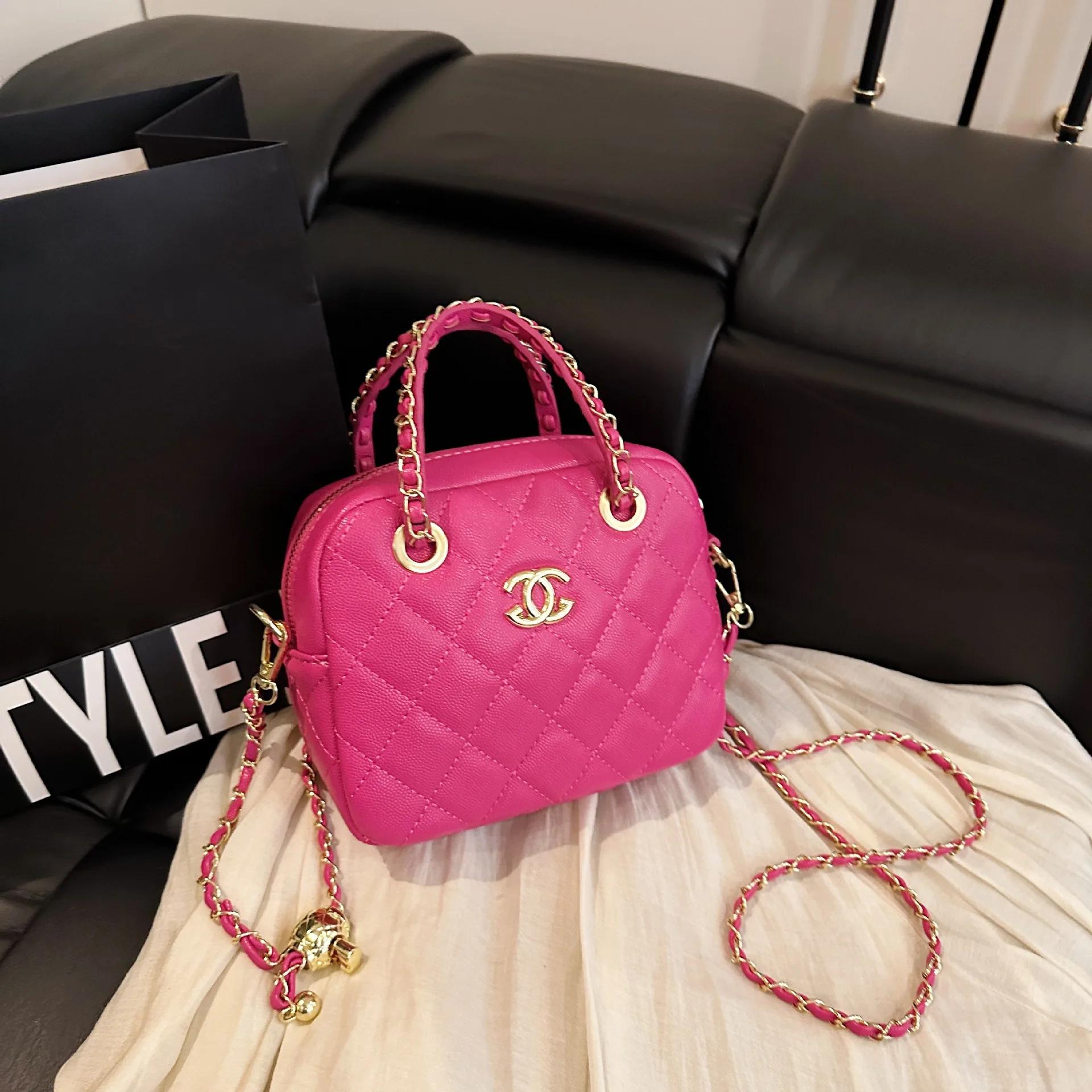 

Luxury Mini Square Bag 2025, Quilted Crossbody Bag with Adjustable Chain, Chic Shoulder Purse for Women, Modern Elegant Handbag