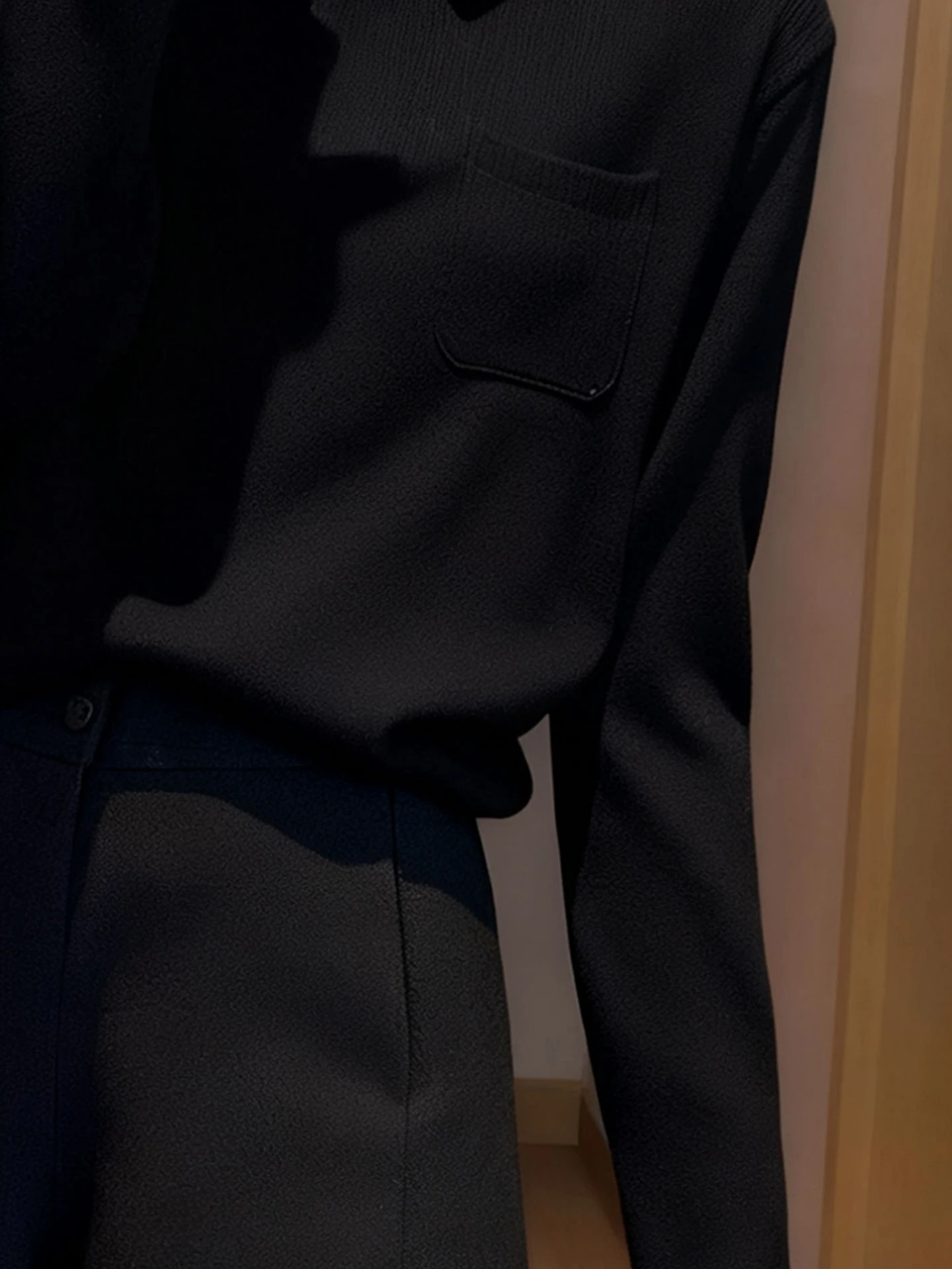 قاعدة فريدة من نوعها قابلة للتنقل طويلة Sve ذات لون نقي irt ملابس نسائية محبوكة مريحة ومتوسطة ناعمة