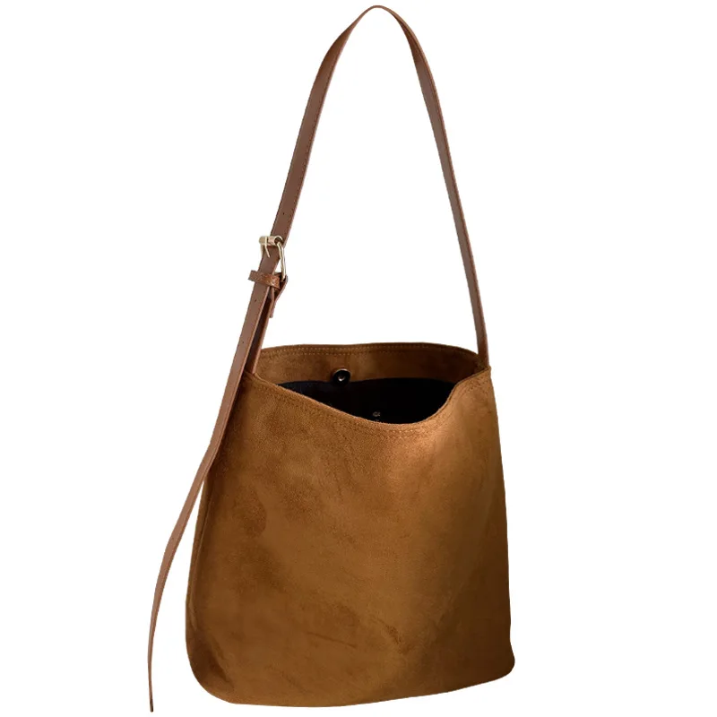 

TRSYPHXM 2024 new Korean Autumn/Winter Retro Suede Tote Bag for Women's New Relaxation Commuting Bag