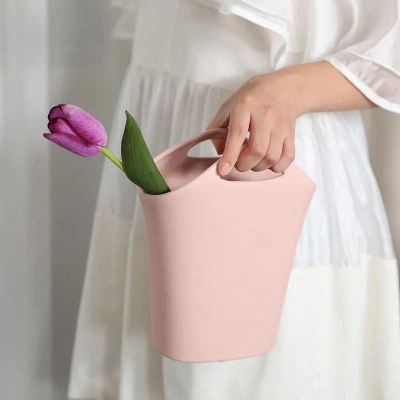Creamy Style Niche Handbag With Ceramic Vase As Decorative.high-end Design Dining Table Tv Cabinet Flower Arrangement Decoration