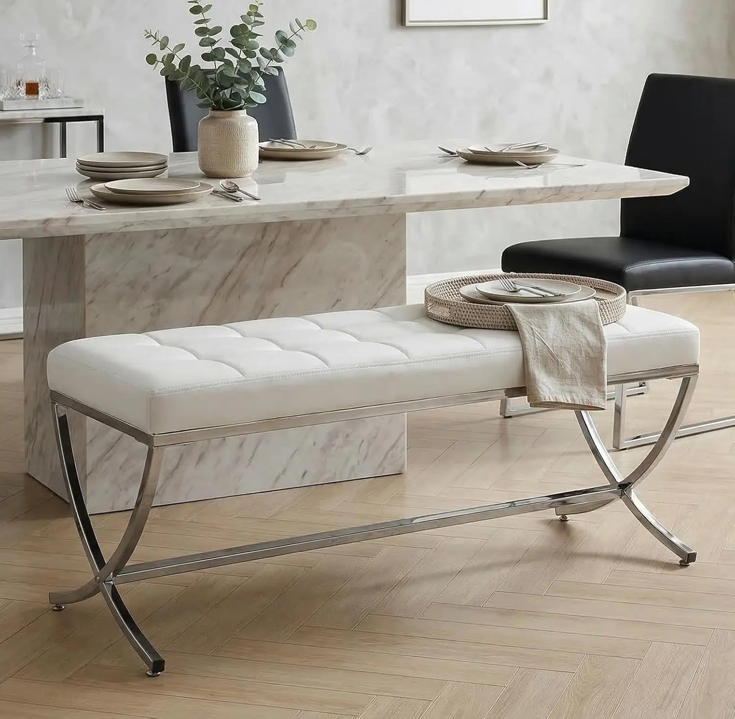 

Современная обеденная скамья из искусственной кожи, табурет-пуф с пуговичной стежкой и Х-образной хромированной отделкой, обитая обивкой скамья для изножья кровати, на заказ