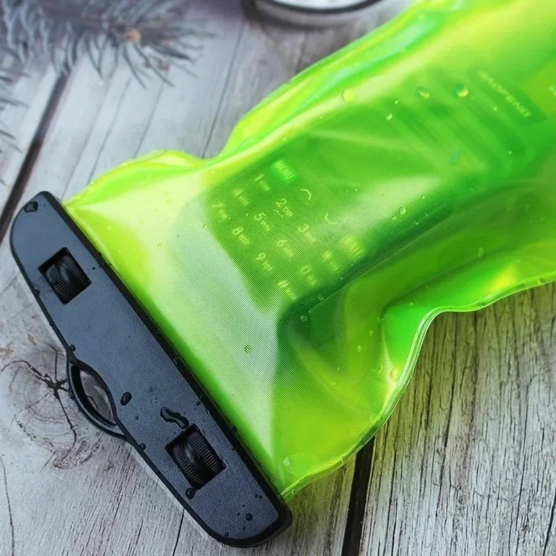 حقيبة عالمية مقاومة للماء باللون الأخضر الفلوريسنت لأجهزة الاتصال اللاسلكي (مصنوعة IP67)