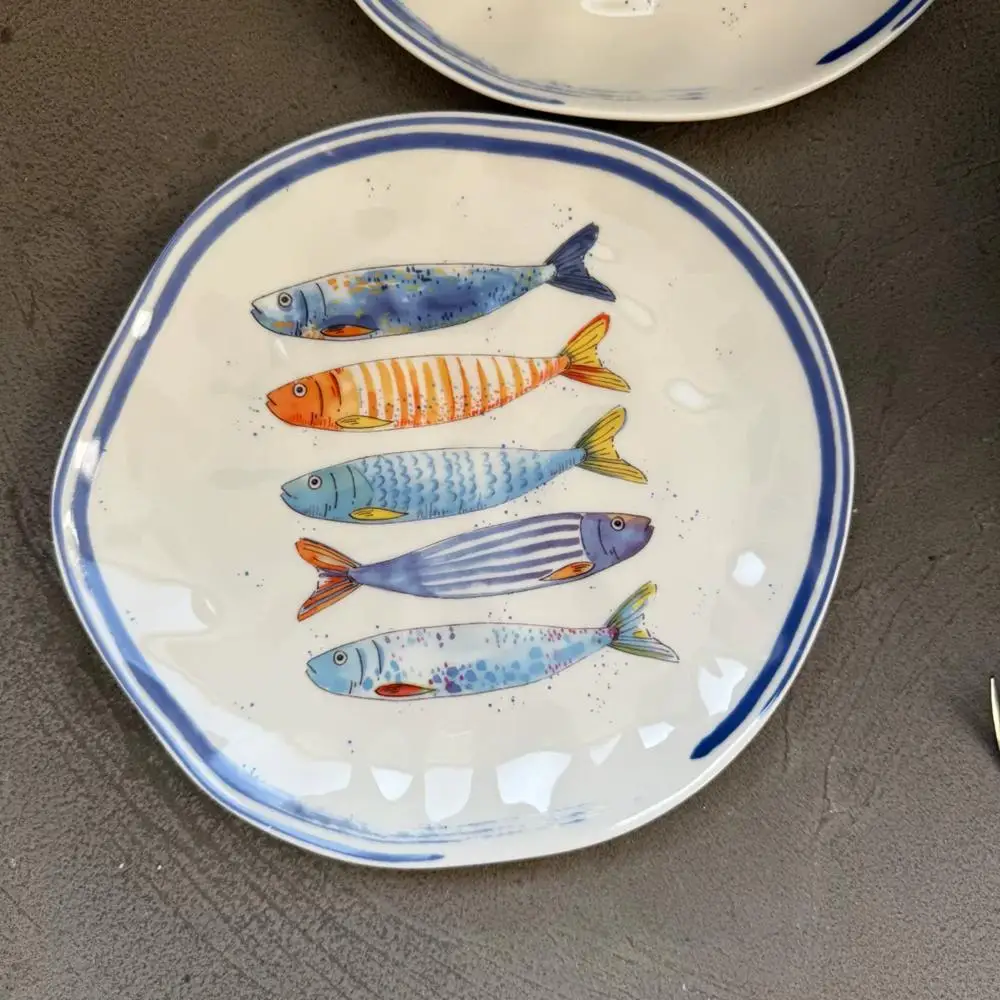 High-quality Appearance Underglaze Color Ceramic Plate Having Fish Every Year Pattern Flat Plate Decorative Dish Blue Ocean Cup