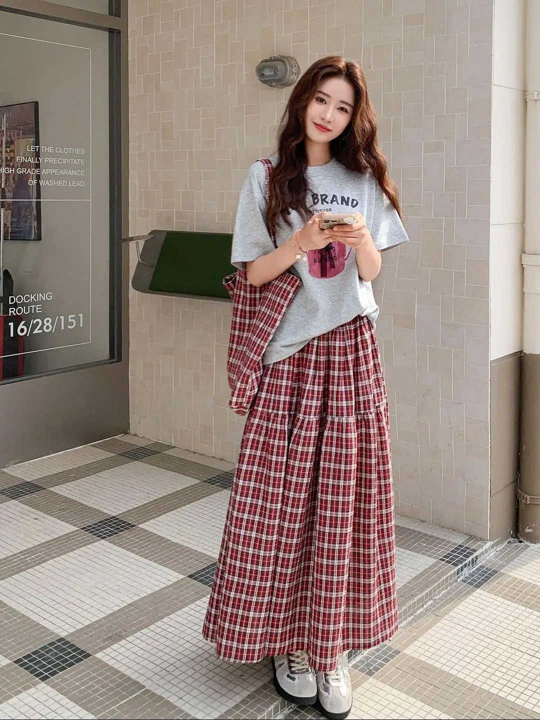 

Summer 2026 Fashion Casual Print Short Sleeve T-Shirt Plaid Slimming Half Skirt Two-Piece Set Women's Loose Fit round Neck Top