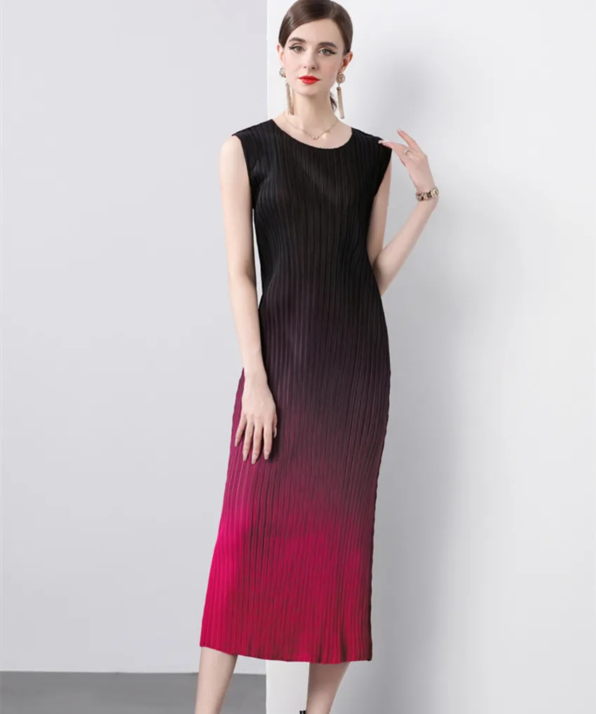 

Miyake Pleated Holiday Midi Summer Clothes 2024 New Elegant Women Round Collar Sleeveless Tank Gradient Color High Stretch Dress