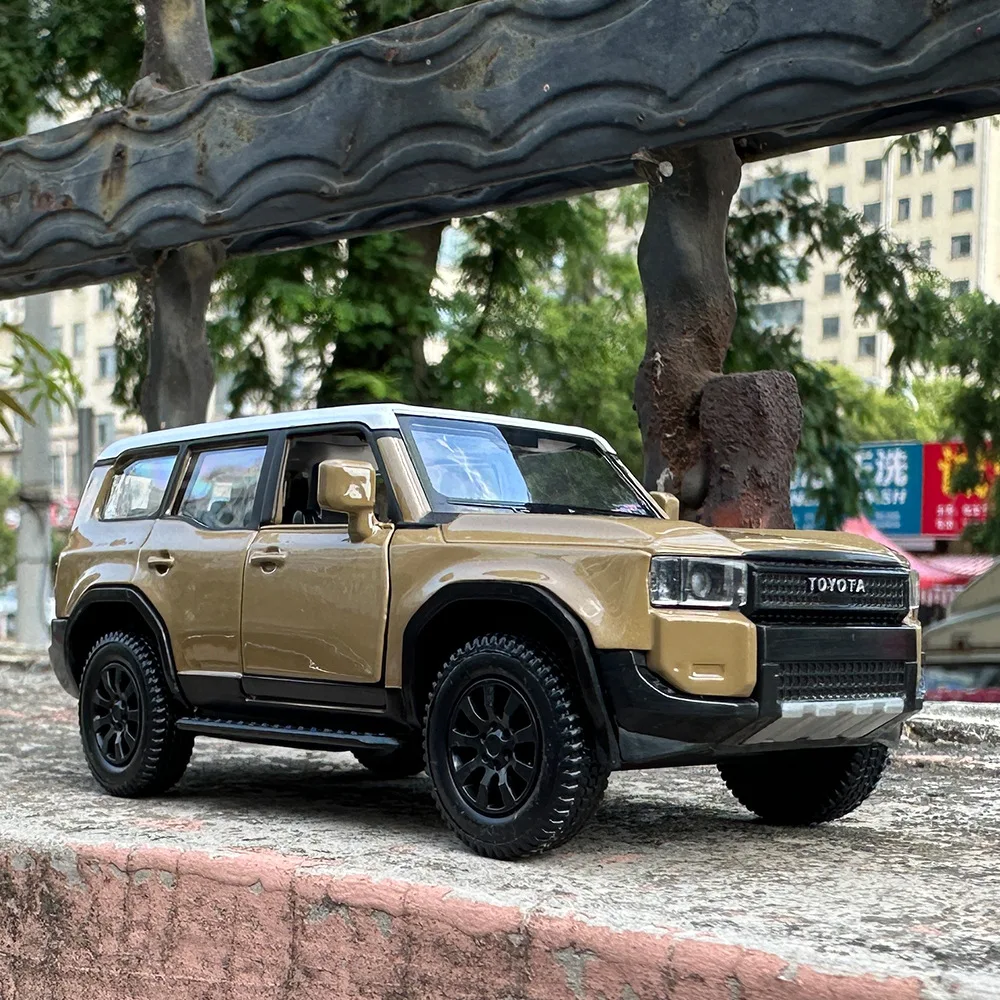

1/36 TOYOTA PRADO Land Cruiser LC250 SUV, модель автомобиля из сплава, литой под давлением металлический внедорожник, модель автомобиля, имитация детской игрушки в подарок