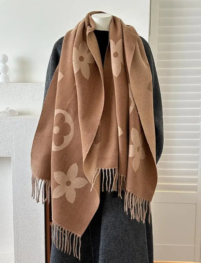 Luxury Winter Cashmere Scarves for Women High-Quality Fashion Brand Wrap Shawl by Designer Label Soft Warm Wrap Scarf for Ladies