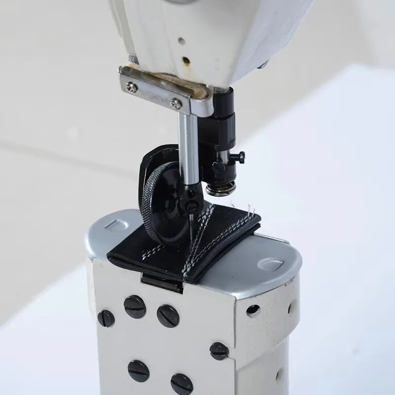 

Industrial High Speed Hair Single Needle Feeding Needle Sewing Machine Leather Bag Shoes Wig with Roller Presser Foot