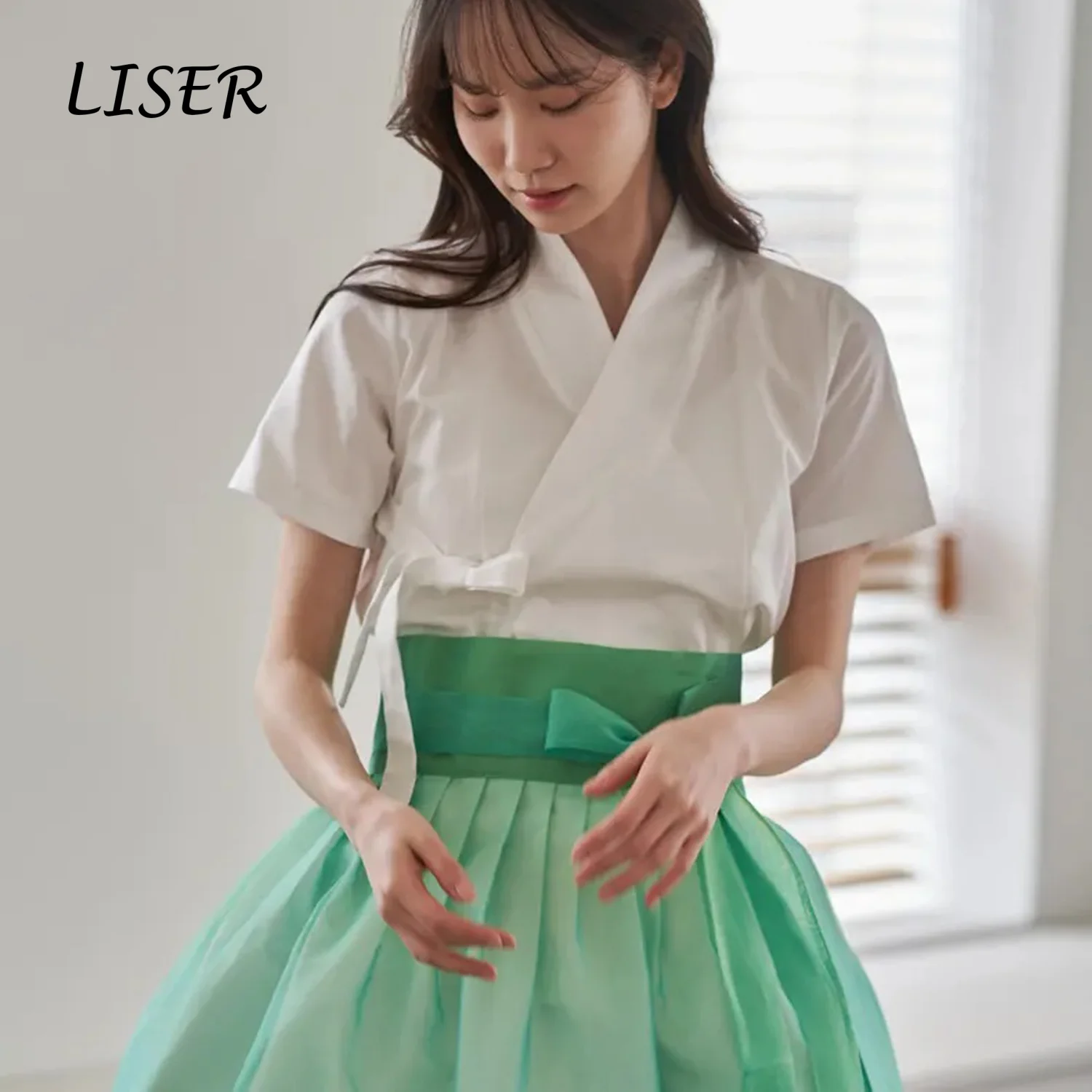 Liser Customized Casual Elegant Hanbok White Short Sleeve Top Green Pleated Skirt Women Daily Korean Traditional Travel Dress