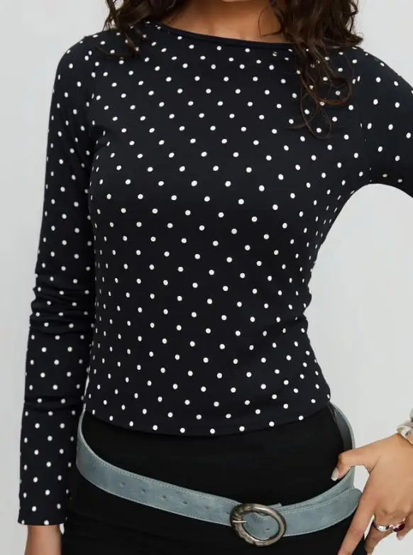 

Top Women 2026 Spring Autumn New Versatile Black and White Polka Dot Backless Long Sleeved Casual Slim Fit T-Shirt Top