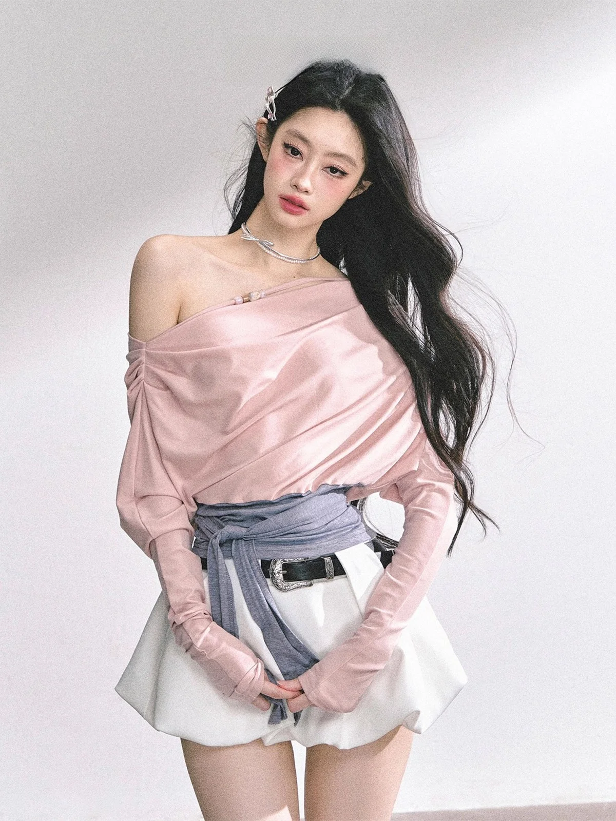 

Женская футболка Spicy Girl с длинным рукавом и вырезом на плече, летний дизайнерский топ AOMALM, приталенный крой для повседневной носки