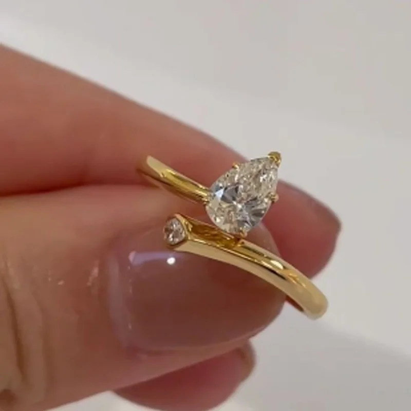 925 sterling silver Mosan diamond ring female European and American fashion selling 2 carat diamond ring to send his girlfriend. - Image 3