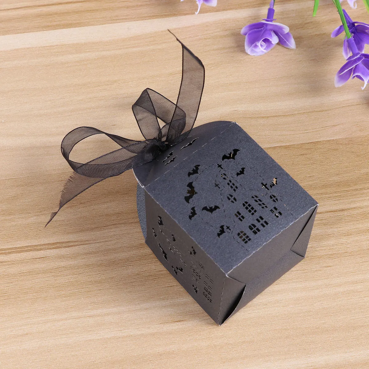 

50pcs Hollow Halloween Durable Paper Wedding Chocolate Boxes Favor Birthday Gifts Storage Containers Black