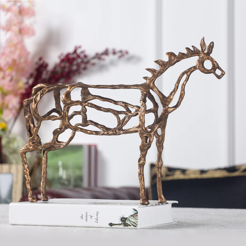 Modern Iron Crafts Home Living Room Hollow Horse Abstract Metal Ornament Decor Objects Office Sculpture Accessories Gifts